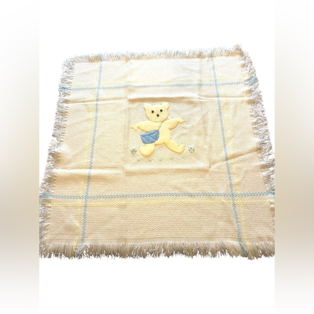 Vintage Saks Fifth Avenue Beautiful Knitted Cream Baby Blanket With Fringes Bear